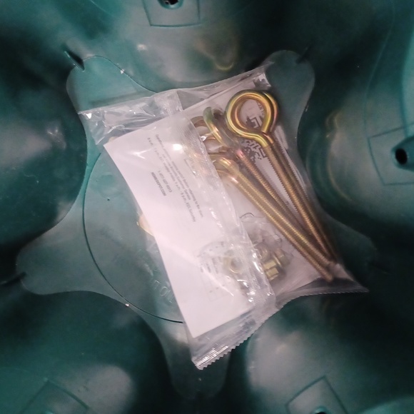 New 8 ft Christmas Tree Stand - Picture 3 of 4